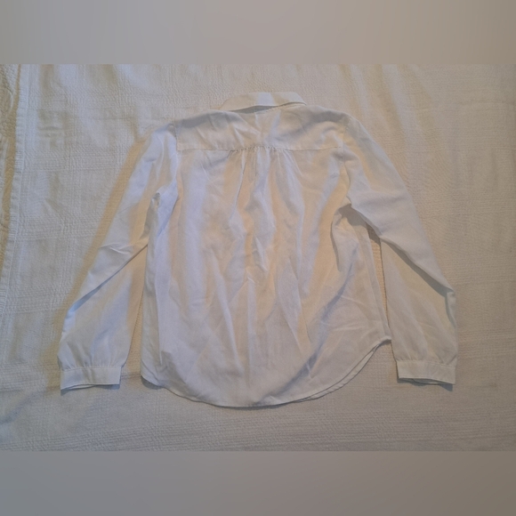 Uni Qlo girls size 7/8 white Peter Pan collar long sleeve blouse, EUC - Picture 3 of 4